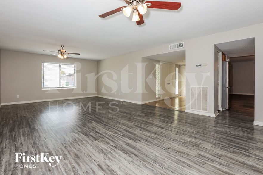 Building Photo - 1748 W Monte Ave