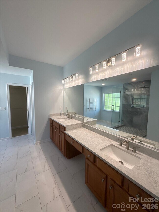 Building Photo - 2413 Merryvale Way