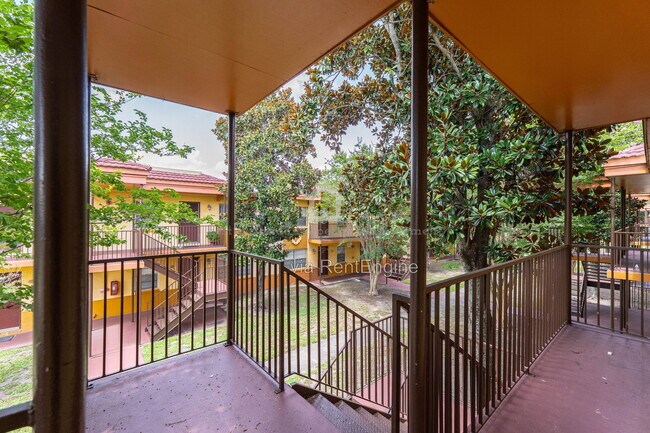 Building Photo - 748 Wyman Ct