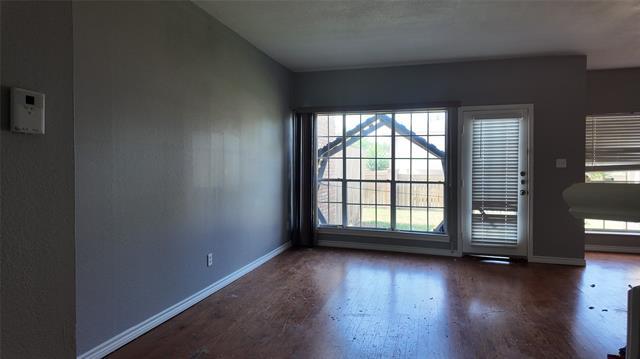 Building Photo - 2405 Northlake Ct