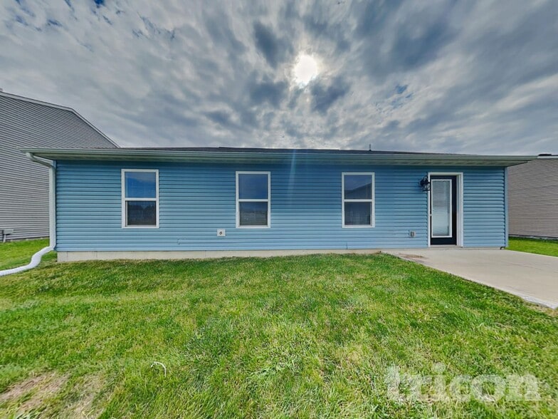 Building Photo - 7916 Amadeus Dr