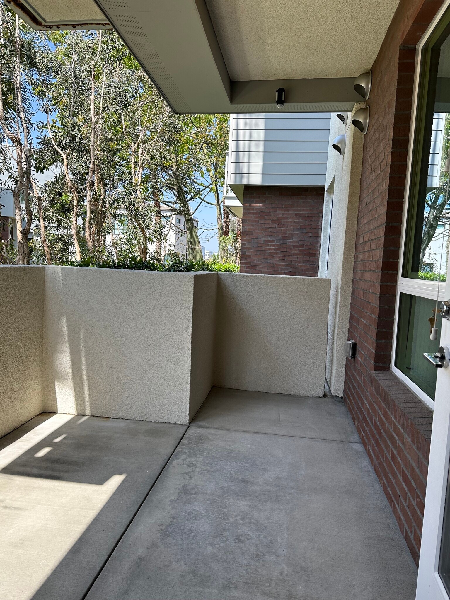 Building Photo - 12655 Bluff Creek Dr