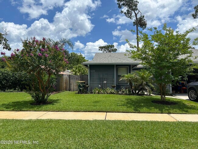 Building Photo - 3123 Courtney Woods Ln W