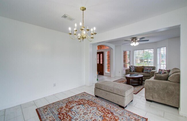 Building Photo - 12702 Autumn Glen Dr