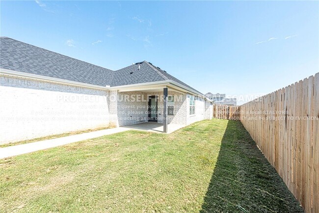 Building Photo - 4747 W Tofino Dr