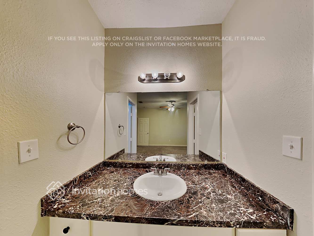 Building Photo - 10202 Staghill Dr