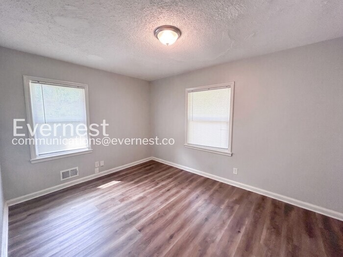 Building Photo - 1598 San Gabriel Ave