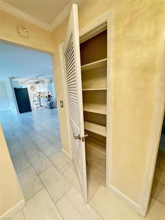 Building Photo - 4528 Country Club Blvd