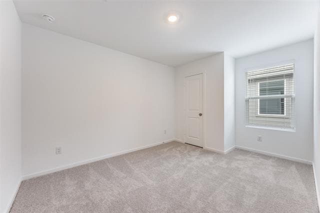 Building Photo - 3812 Ontario Wy