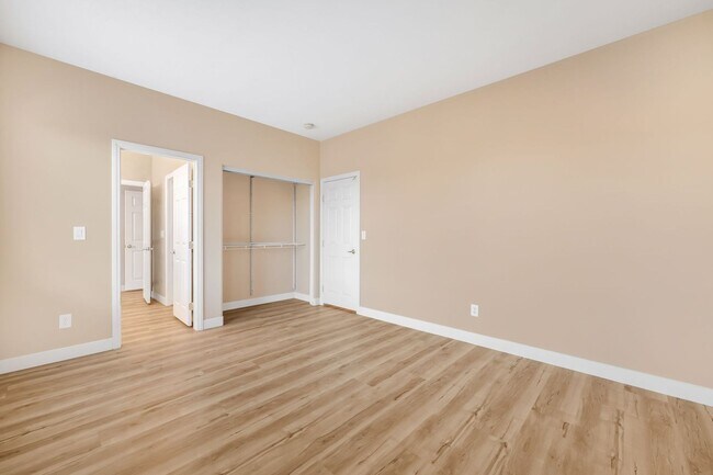 Building Photo - 9721 Sienna Valley Ave