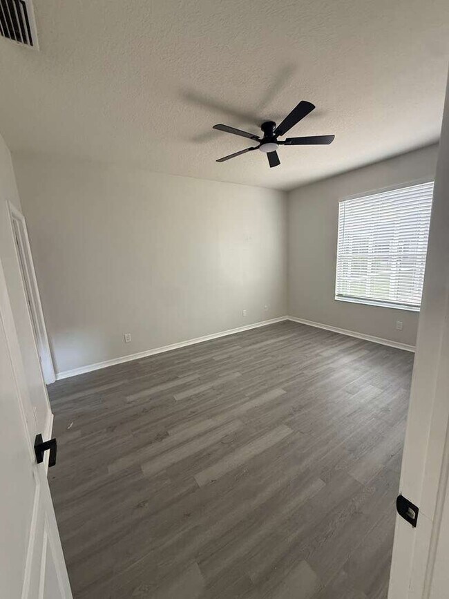 Building Photo - 1819 Lady Palm Ct