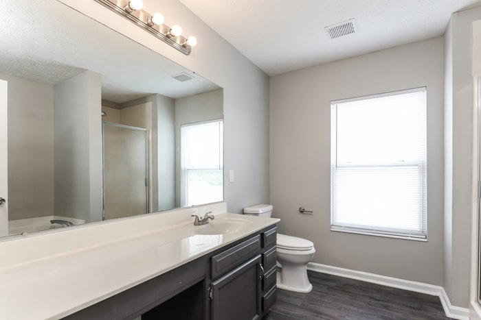 Building Photo - 1218 Sunset Dr