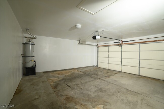 Building Photo - 836 Teal Wing Way