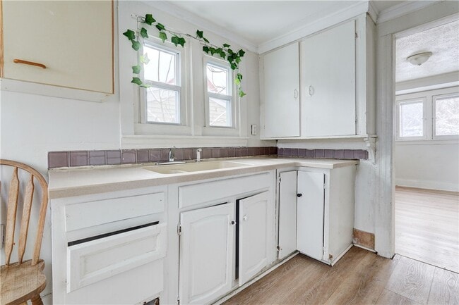 Building Photo - 127 Rosewood Terrace