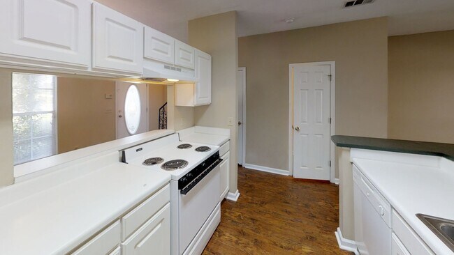 Building Photo - Princeton 1081-1083