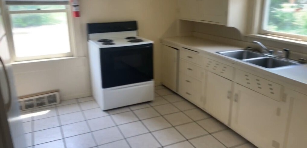 Building Photo - 717 Water St