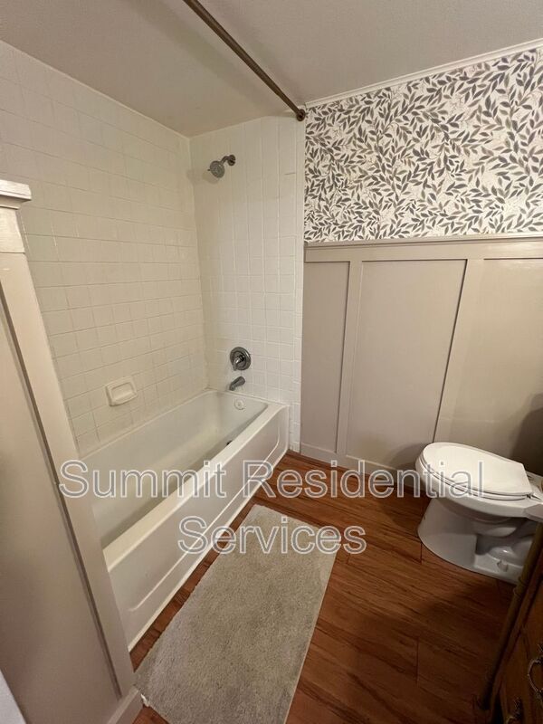 Building Photo - 1700 W Wood Bridge Ct