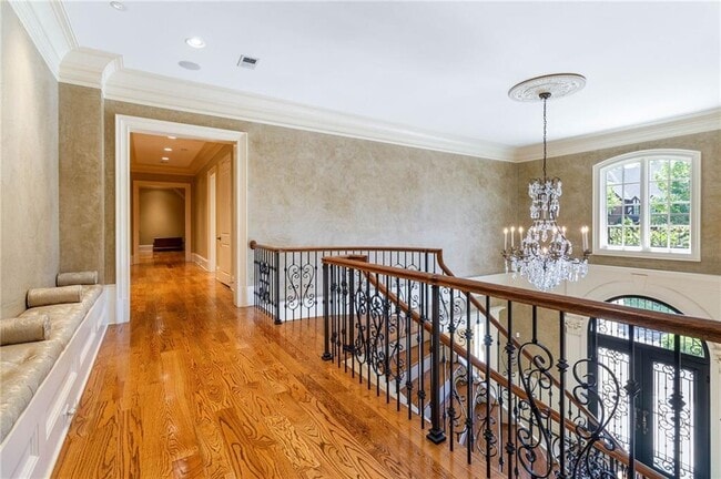 Building Photo - 4000 Heatherwood Way