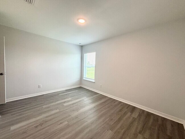 Building Photo - Have you ever wanted to live in a brand-ne...