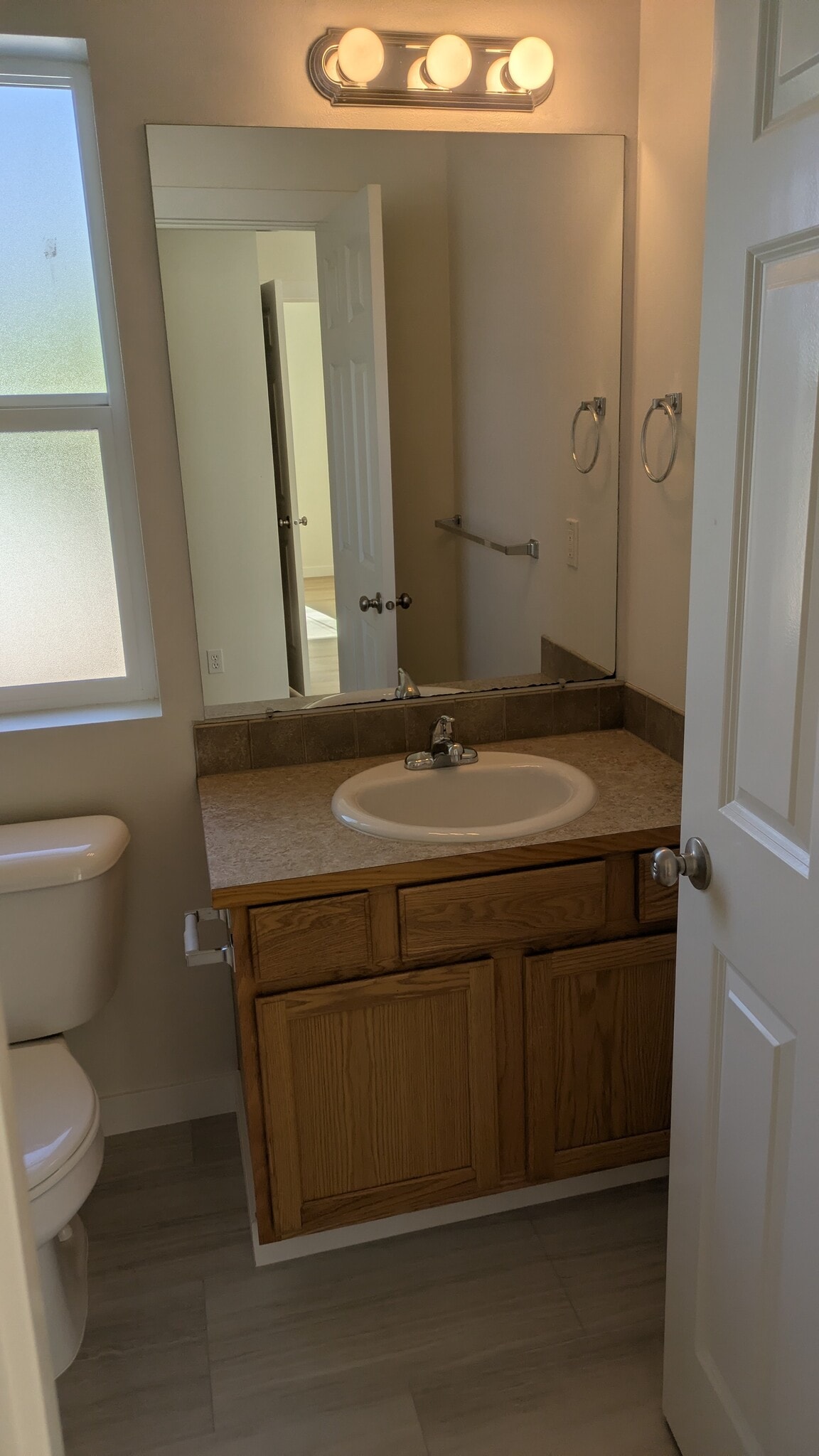 Building Photo - 1101 Bonneville Ave