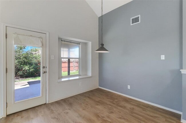 Building Photo - 17300 Zola Ln