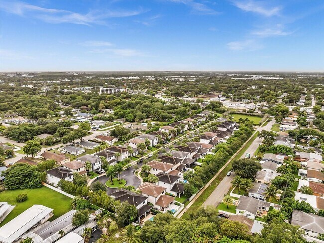 Building Photo - 4936 Whispering Way