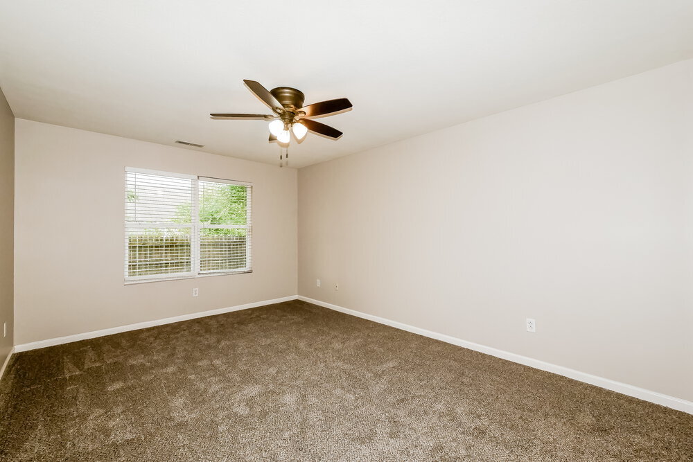 Building Photo - 5544 Wild Horse Dr