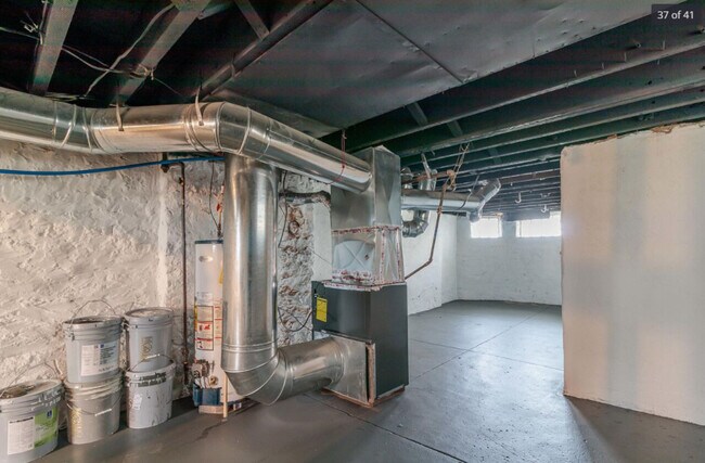 Building Photo - 544 S Champion