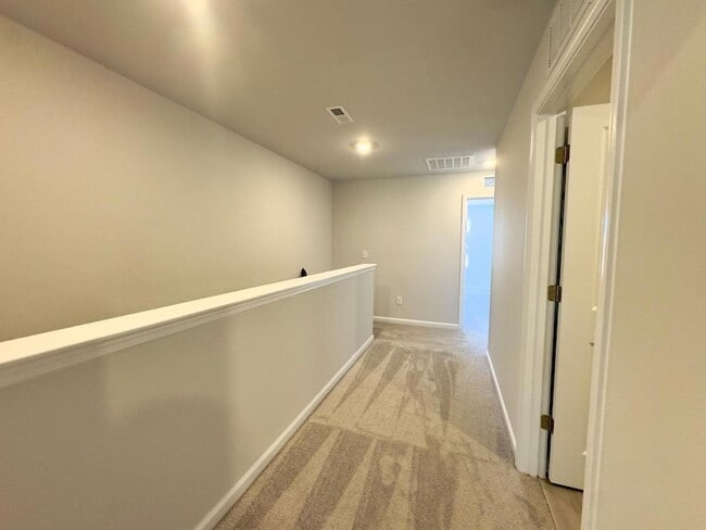 Building Photo - 1856 Alpine Summer Ln