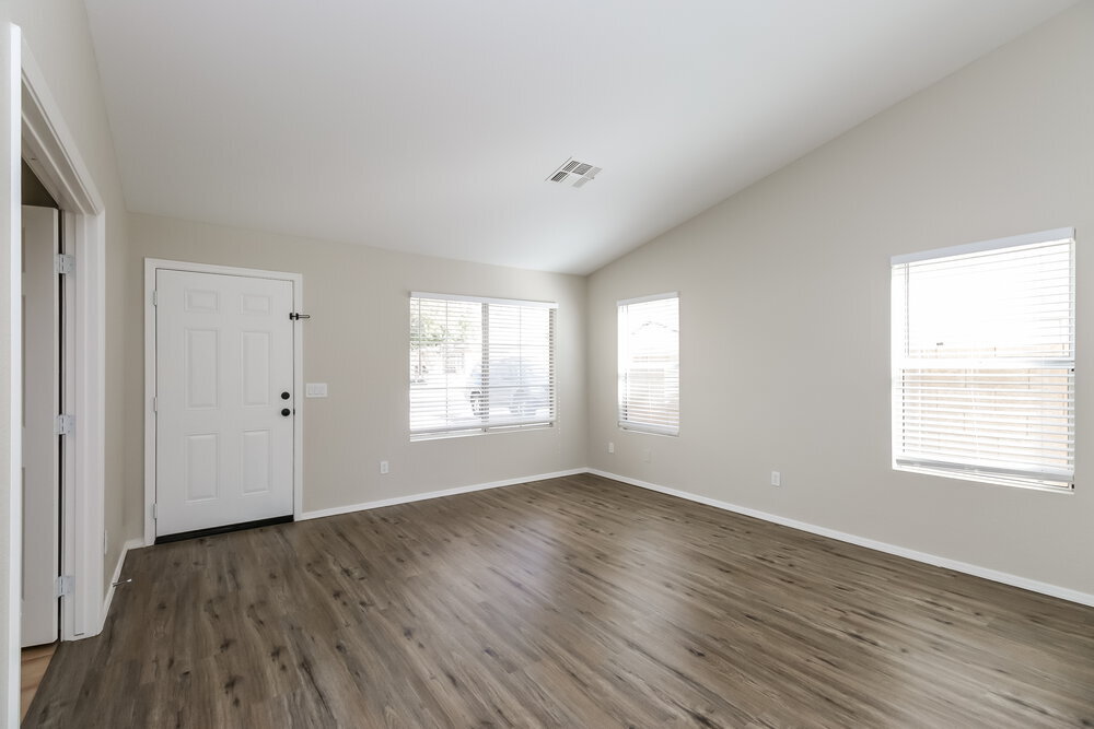 Building Photo - 3526 N Ravine