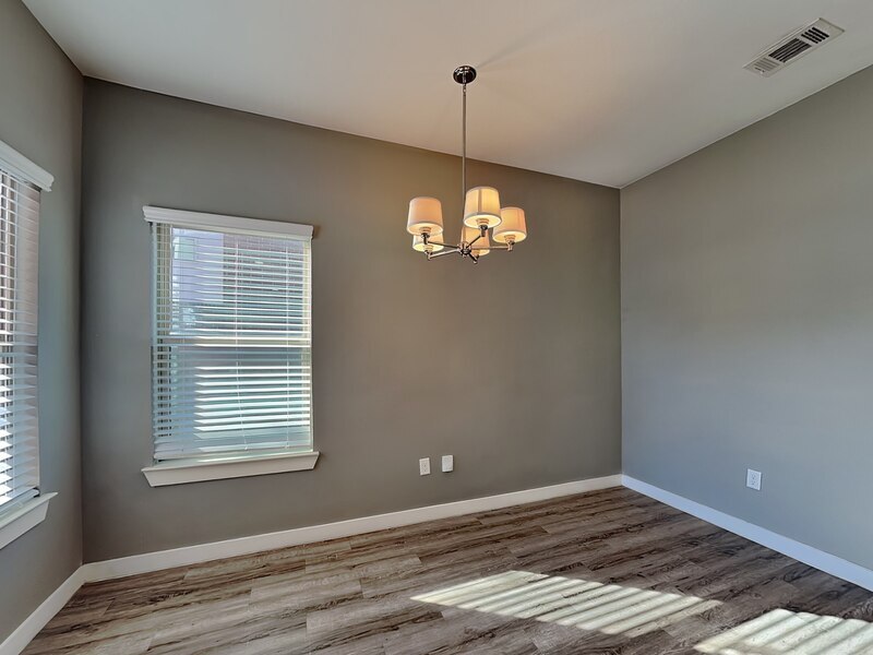 Building Photo - 1553 Fiji St