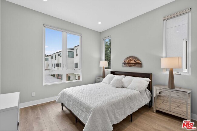 Building Photo - 12682 Millennium Dr