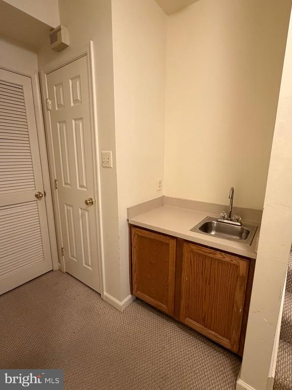 Building Photo - 10159 Treble Ct