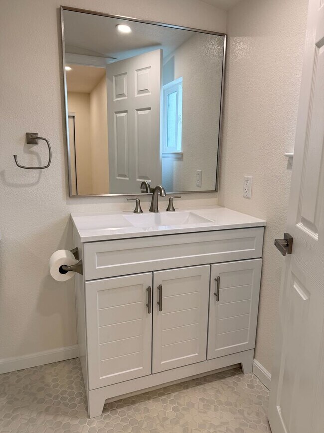 Building Photo - Bolsa Knolls NEWLY UPDATED 3 Bedroom / 2 Bathroom House w/ Fenced Yard & Laundry Hookups