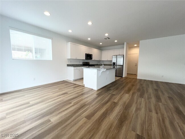 Building Photo - 11586 Monte Isola St