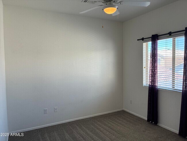 Building Photo - 1750 W Union Hills Dr