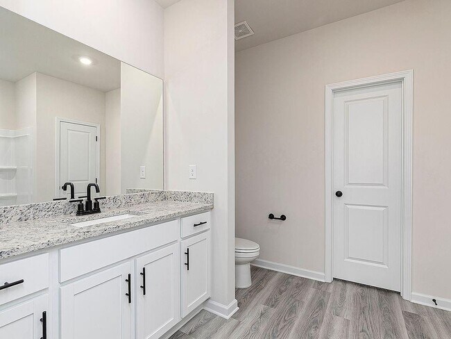 Building Photo - 412 Egret Ct