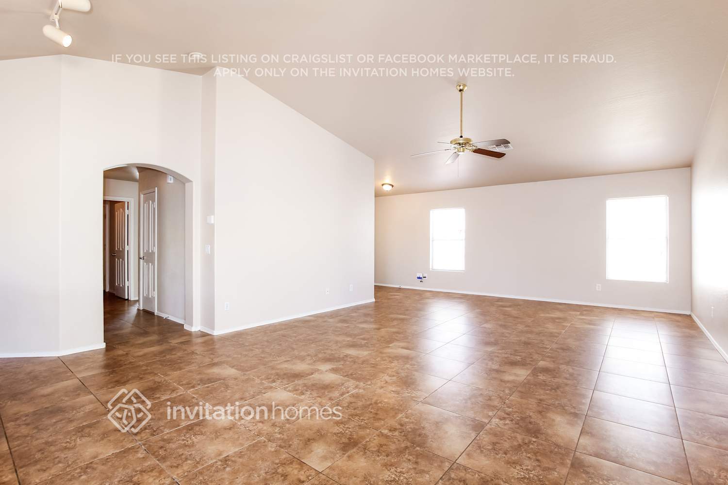 Building Photo - 12742 W Pershing St