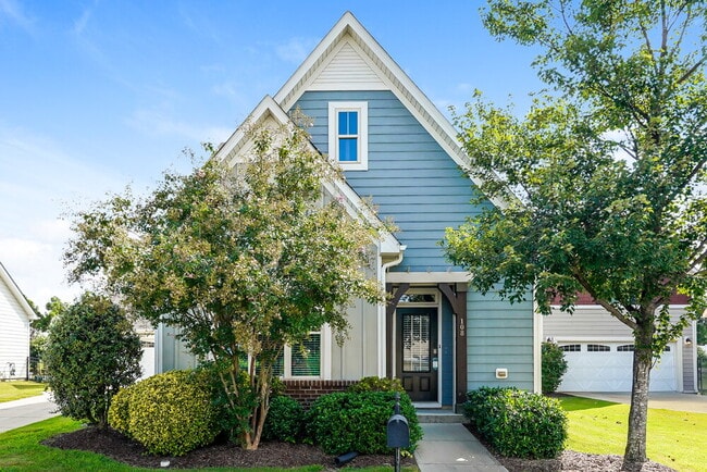 Building Photo - 108 Heathwood Dr