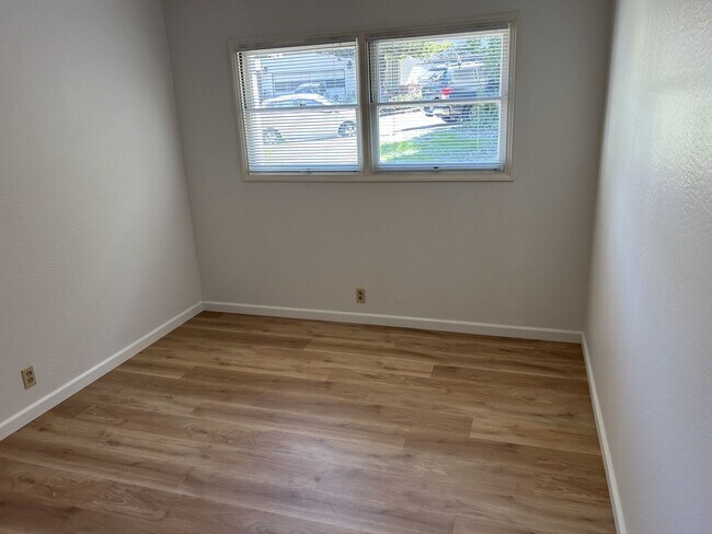 Building Photo - Beautiful 4 Bedroom, 2 Bath Eastside Vallejo Home