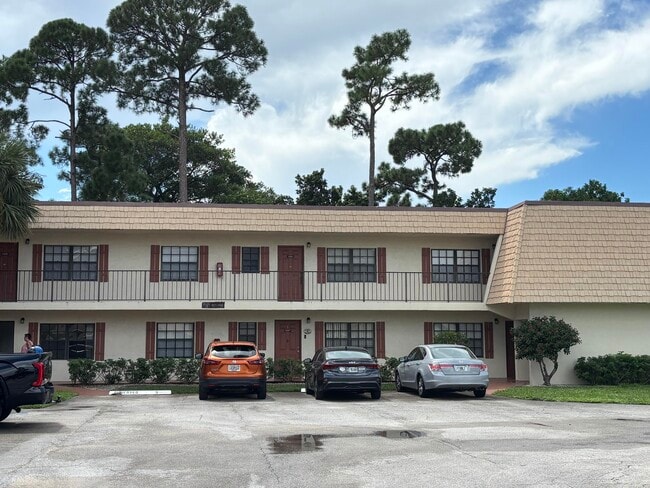 Building Photo - 4285 Oak Terrace Dr