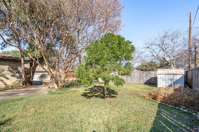 Building Photo - 12611 High Meadow Dr