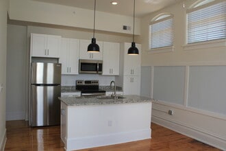 Building Photo - School