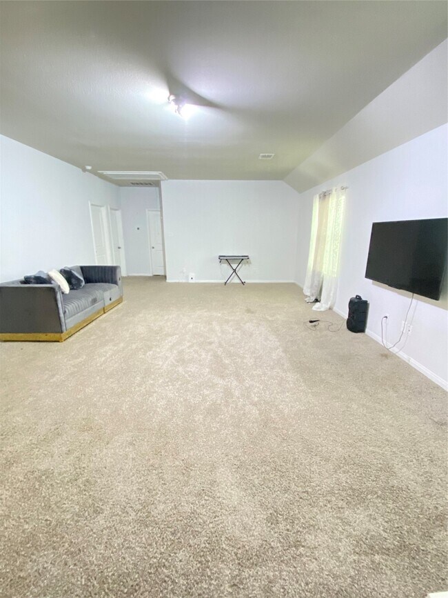 Building Photo - 17151 Cory Cornel Ln