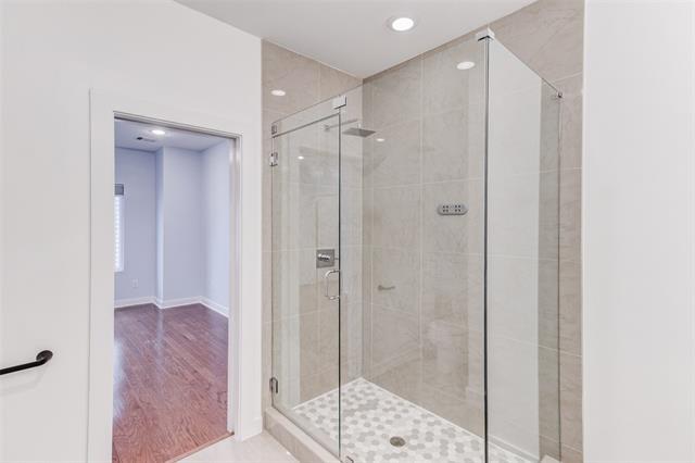 Building Photo - 1925 California Dr