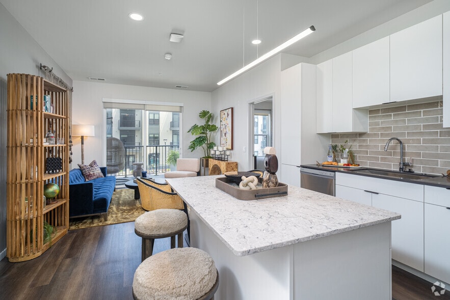 C2, 2 Bedroom Classic Scheme 1,014SF - Dining Room - Lucca Fox Valley