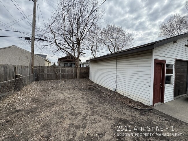 Building Photo - 2511 4th St NE