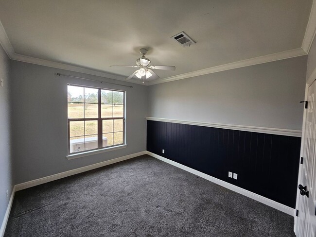 Building Photo - 149 J Bar Run Road