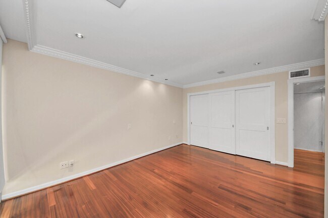 Building Photo - 5050 Ambassador Way