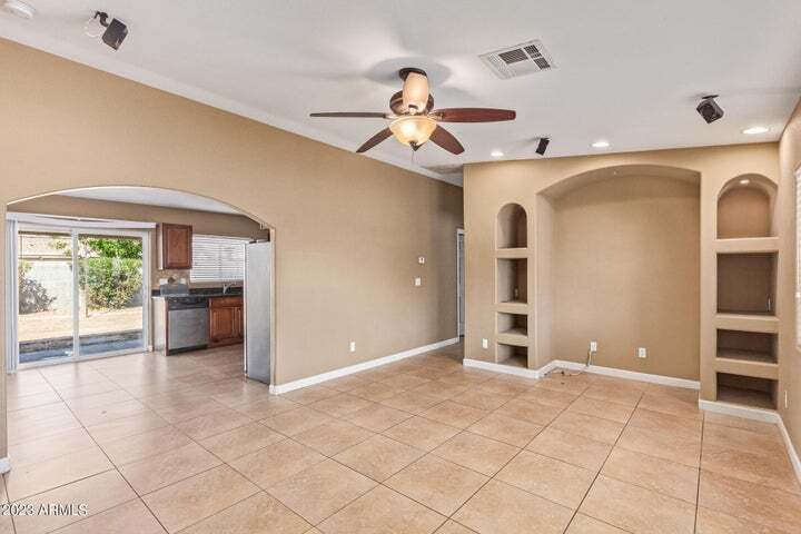 Building Photo - 3140 W Villa Rita Dr